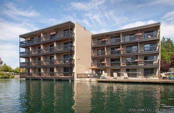 Lakeshore Inn Лейк-Освего Экстерьер фото